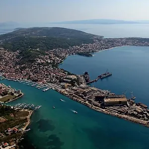 https://apartments-vukman-trogir.splithotels.org